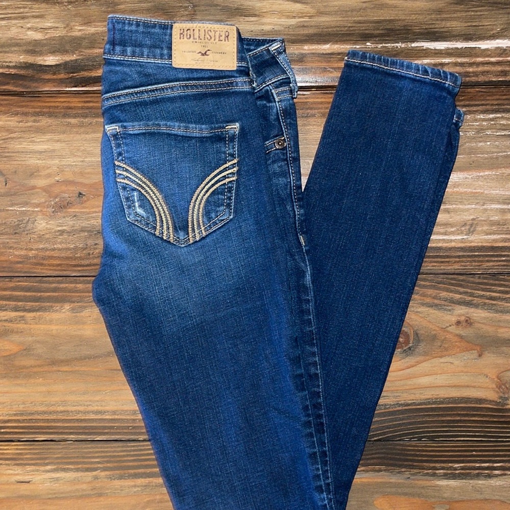 💛 Hollister skinny Jeans Size 24 💛